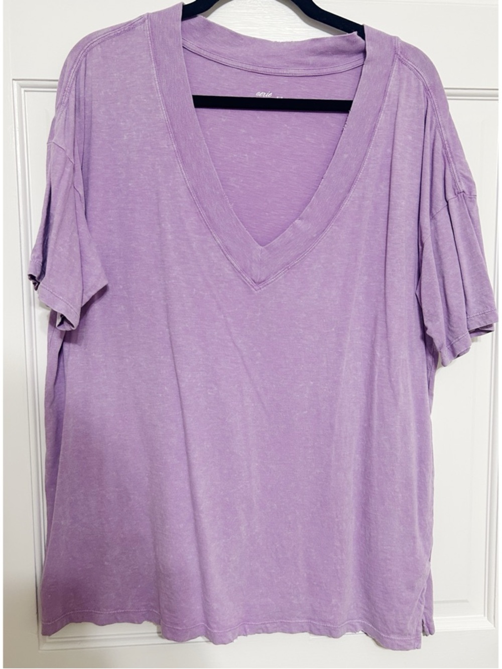 aerie Lavender V-Neck Short Sleeve Tee